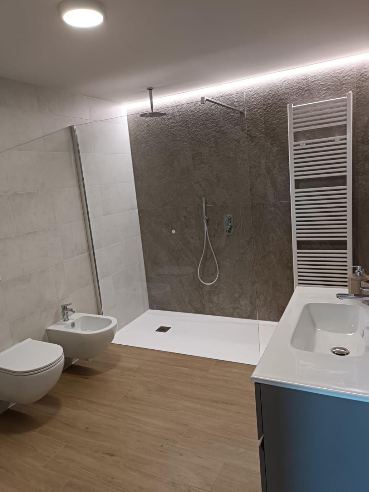 Studio Zu - Lakeside Apartment Riva di Solto Eksteriør billede