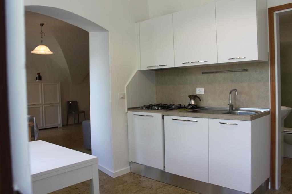 Studio Zu - Lakeside Apartment Riva di Solto Eksteriør billede